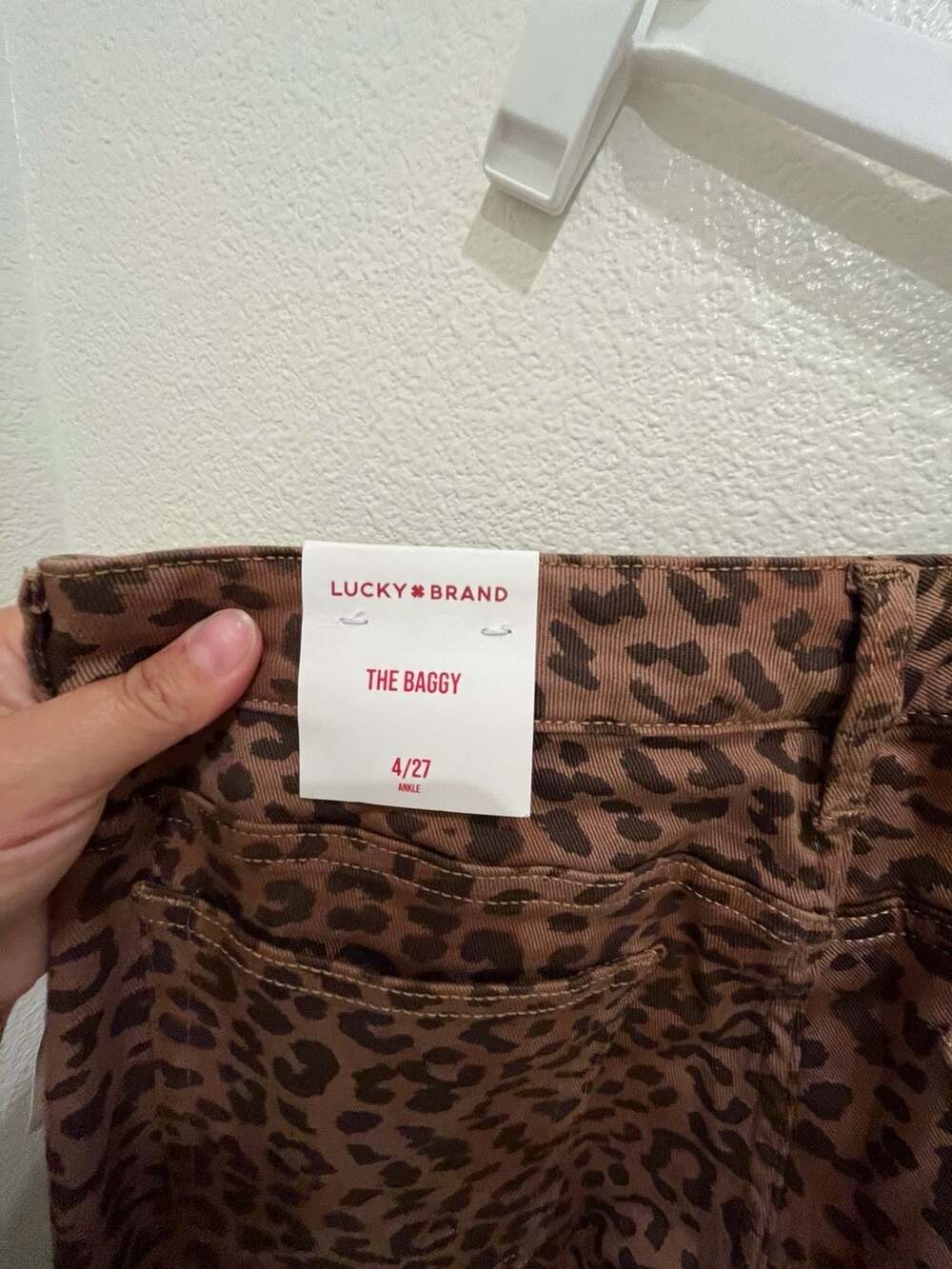 Lucky Brand The Baggy Leopard Print Jeans - Picture 8 of 10